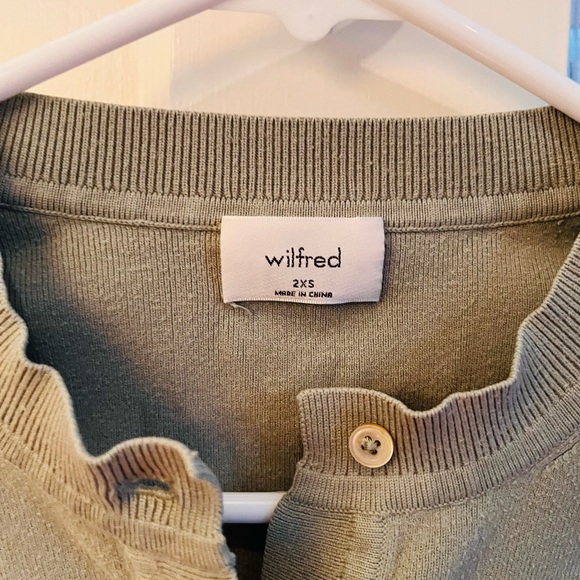 Sweater from Aritzia - Picture 2 of 2